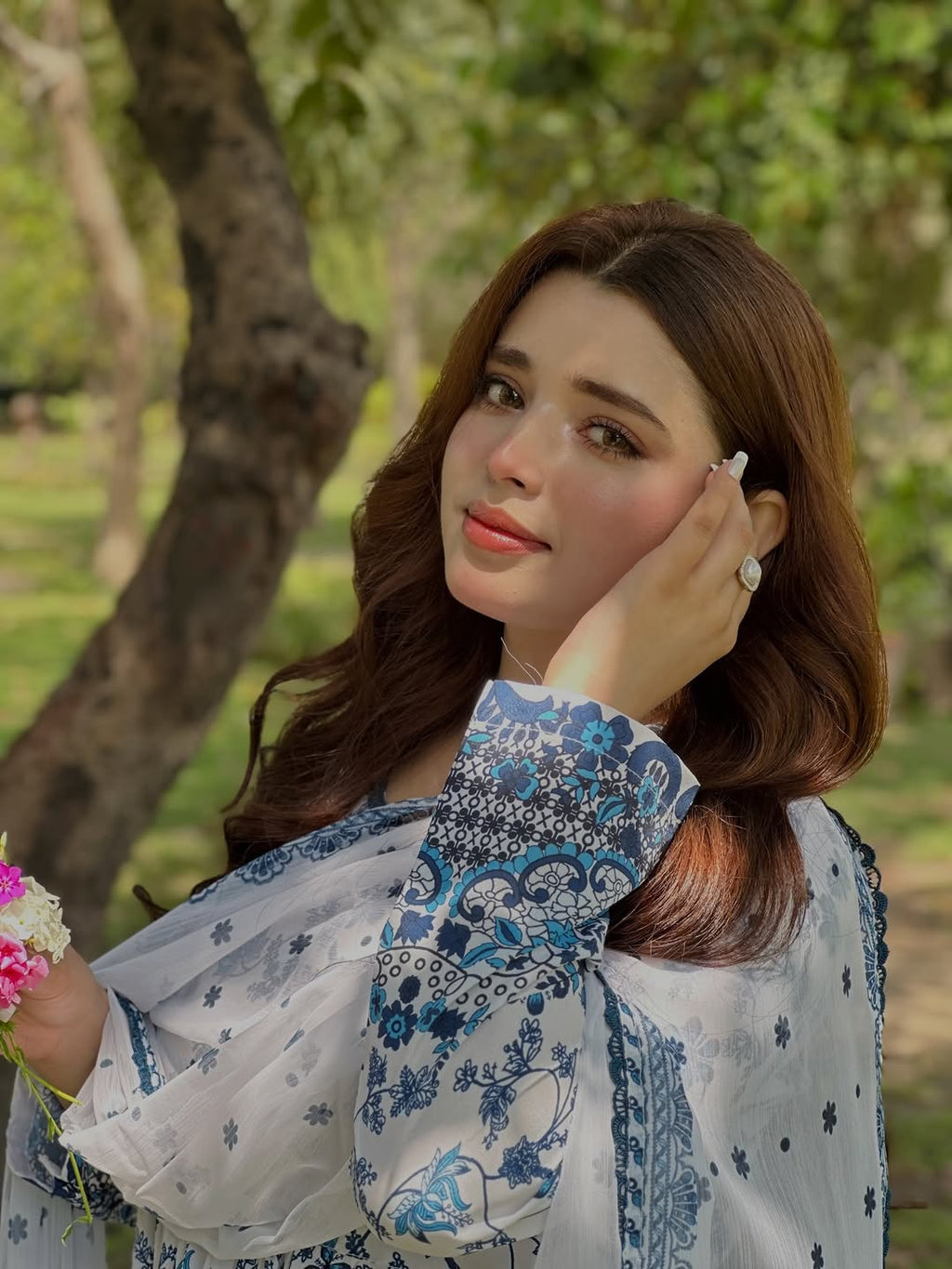 Faiza-2pc