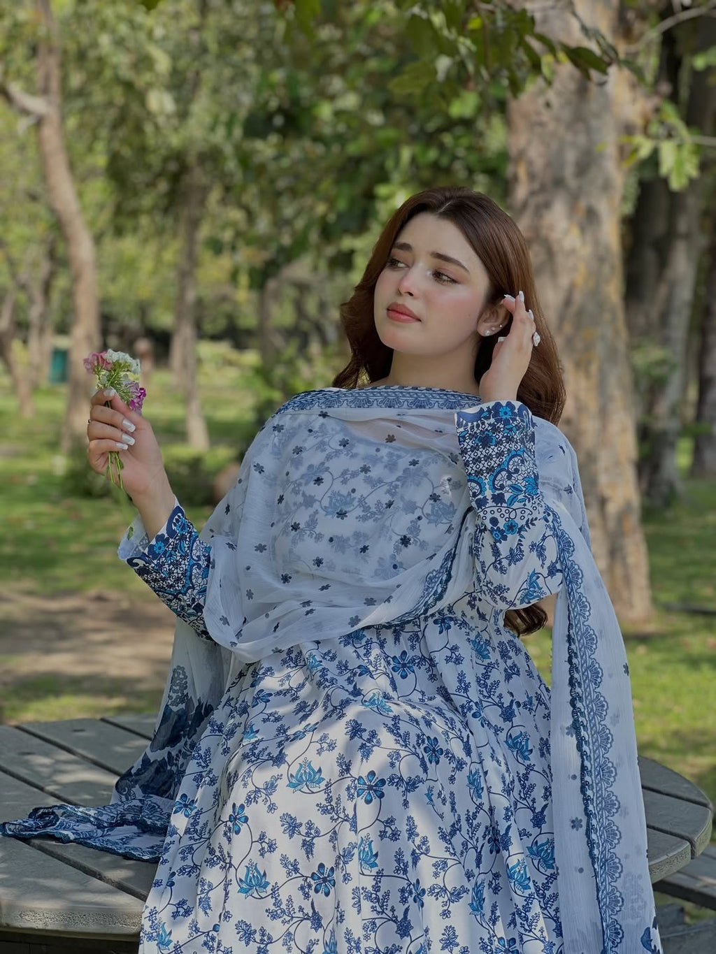 Faiza-2pc